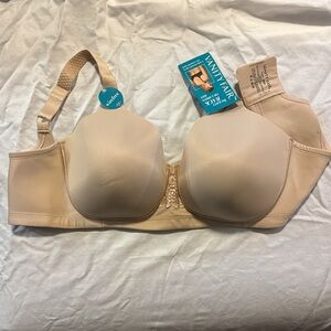 Vanity Fair, 38DD, color: Tan, NWT, New with Tags. ( Wirefree )